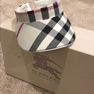Authentic NWT Burberry Sun Visor